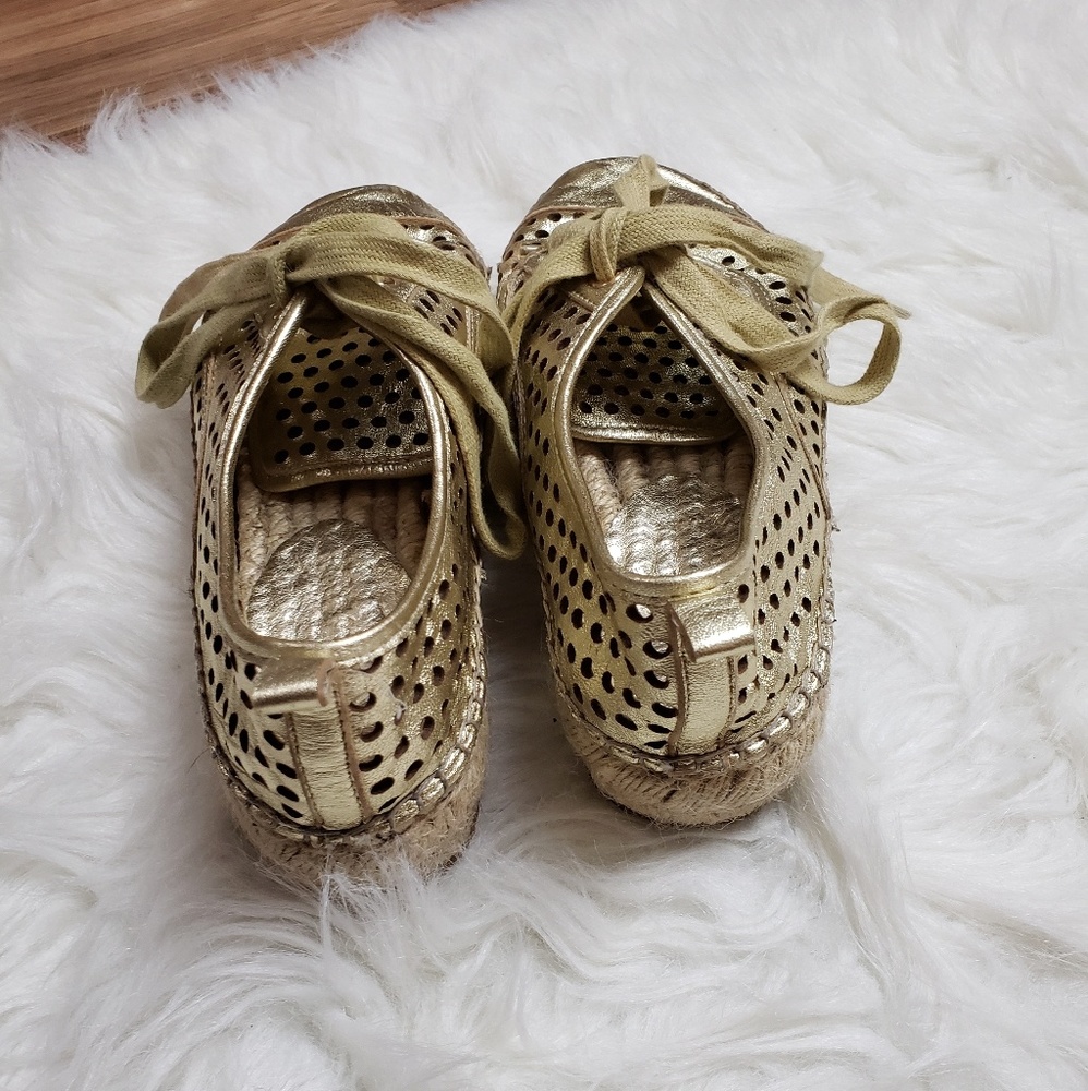J/SLIDES NYC - Picture 2 of 6